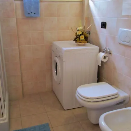 Casakatty Zwei-zimmer-wohnung Mit Balkon Mit Seeblick By Interhome Bellagio