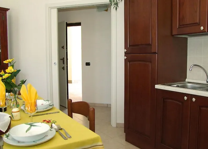 Casakatty Zwei-zimmer-wohnung Mit Balkon Mit Seeblick By Interhome