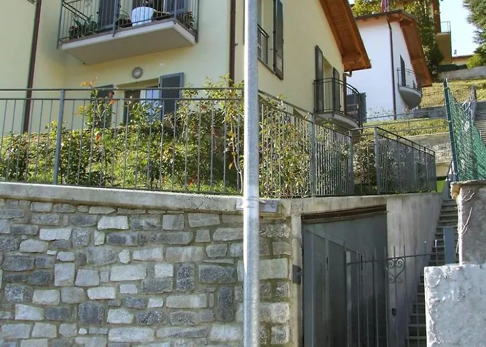 Daire Casakatty Zwei-zimmer-wohnung Mit Balkon Mit Seeblick By Interhome *